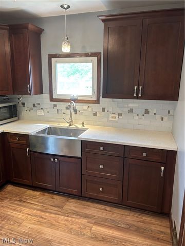 5911 Velma Avenue, Parma, OH 44129