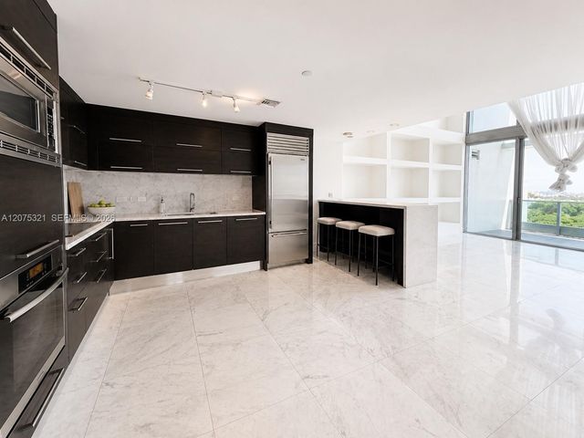 900 Biscayne Boulevard 902, Miami, FL 33132