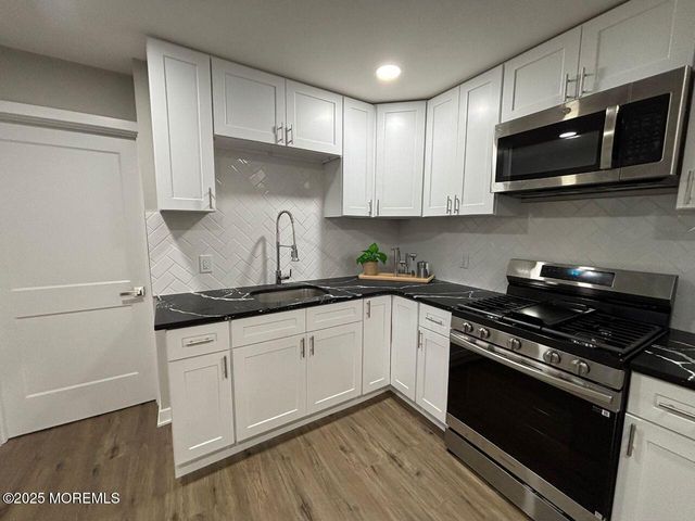 438 Lawrence Street, Burlington City, NJ 08016