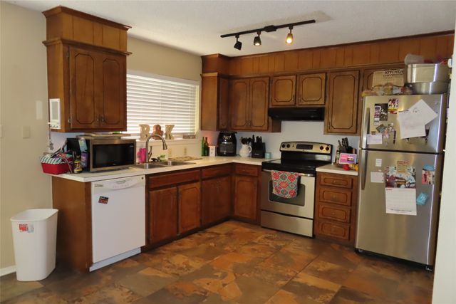 311 N Arkansas Street, Springhill, LA 71075