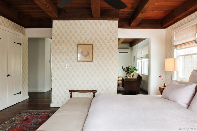 286 Blue Hill Road, Hudson, NY 12534