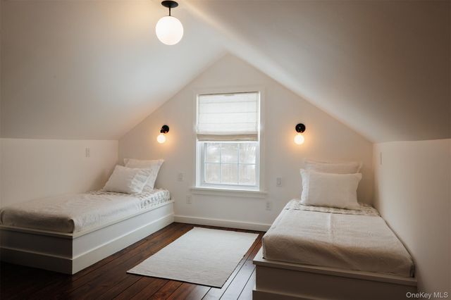 286 Blue Hill Road, Hudson, NY 12534