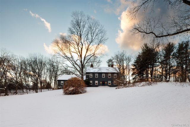 286 Blue Hill Road, Hudson, NY 12534