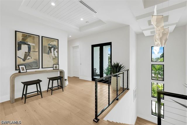 767 Park Shore DR, Naples, FL 34103