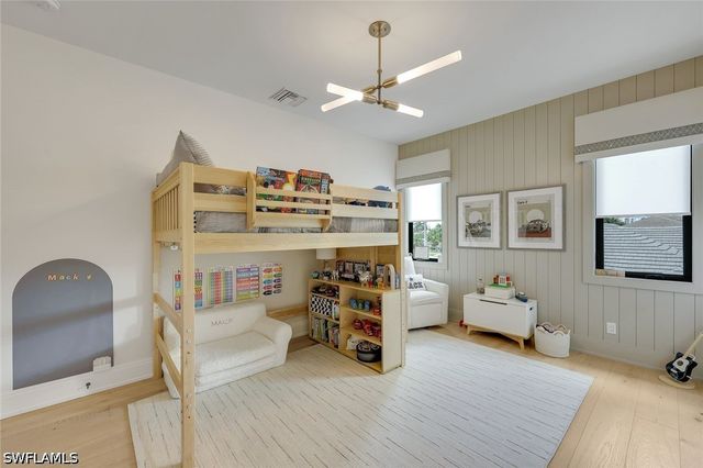 767 Park Shore DR, Naples, FL 34103