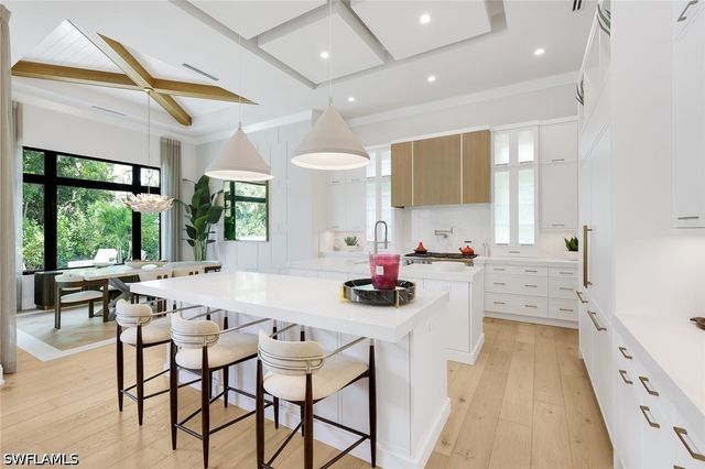 767 Park Shore DR, Naples, FL 34103