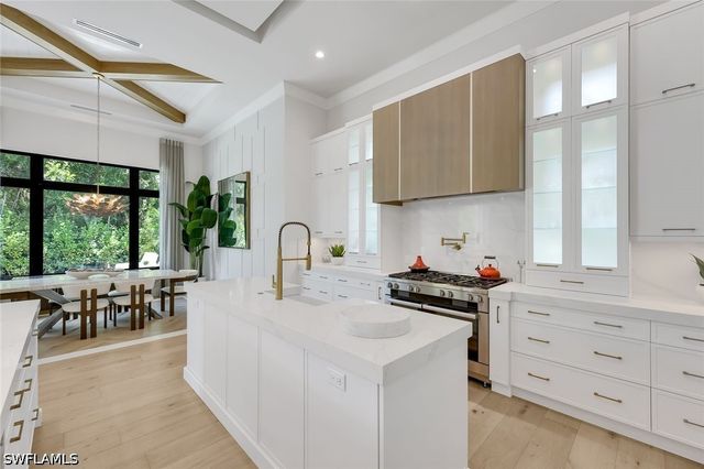 767 Park Shore DR, Naples, FL 34103