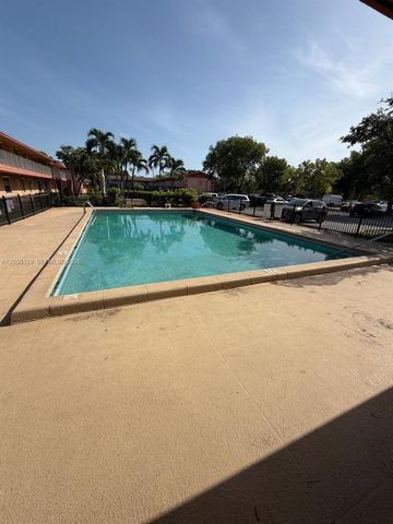 95 NE 41st St N202, Oakland Park, FL 33334