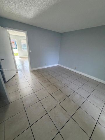 95 NE 41st St N202, Oakland Park, FL 33334