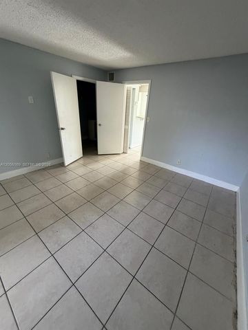 95 NE 41st St N202, Oakland Park, FL 33334