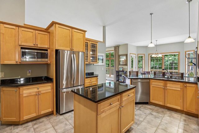 1802 Pineview Drive, Verona, WI 53593