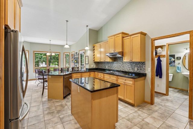 1802 Pineview Drive, Verona, WI 53593