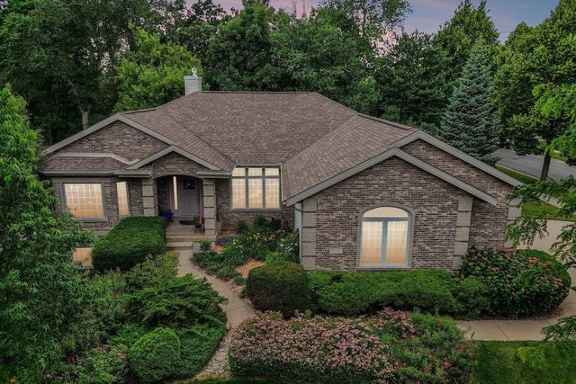 1802 Pineview Drive, Verona, WI 53593