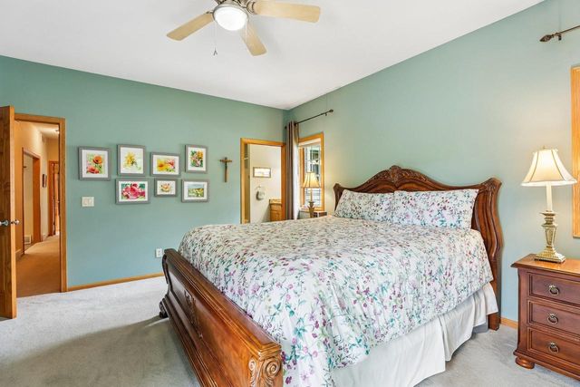 1802 Pineview Drive, Verona, WI 53593