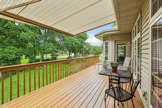1802 Pineview Drive, Verona, WI 53593