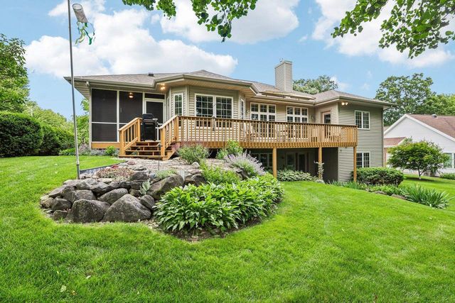 1802 Pineview Drive, Verona, WI 53593