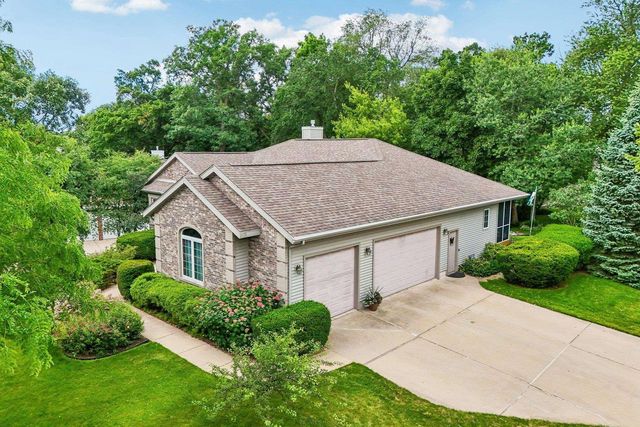 1802 Pineview Drive, Verona, WI 53593