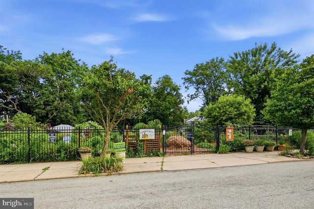 4354 DEXTER ST, Philadelphia, PA 19128