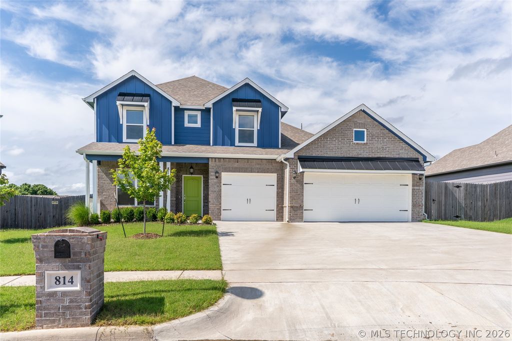 814 E Honolulu Place, Broken Arrow, OK 74012
