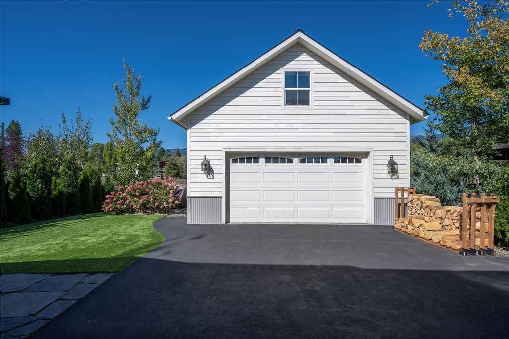 736 Cottonwood Court, Whitefish, MT 59937 photo 3