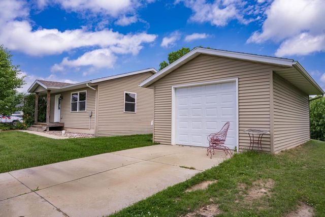 713 Martin Street, Mauston, WI 53948
