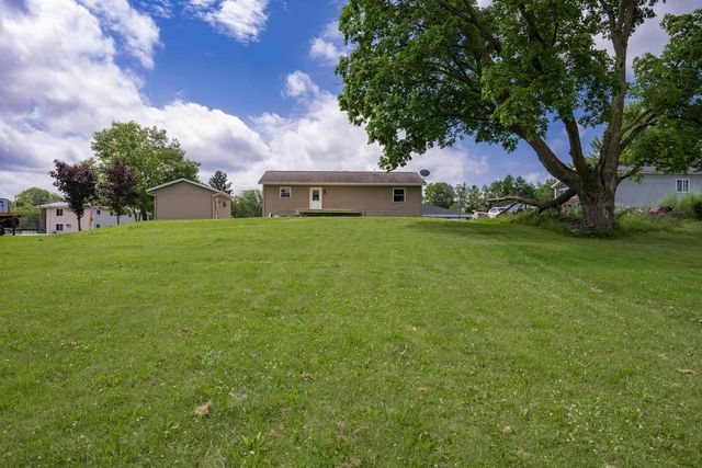 713 Martin Street, Mauston, WI 53948
