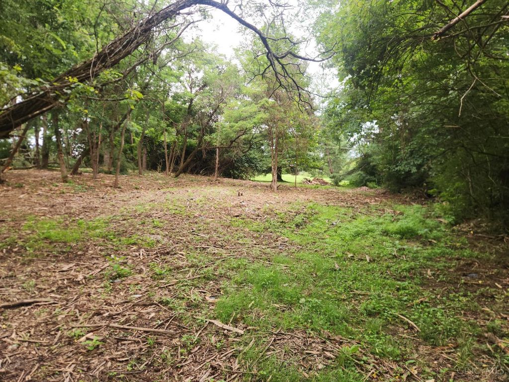 7660 Clough Pike, Anderson Twp, OH 45244