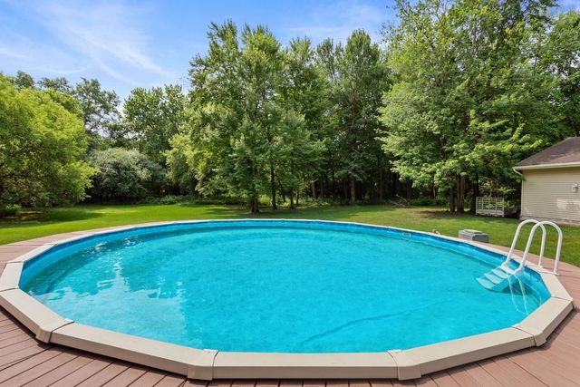 2564 Bunker Lake Boulevard NE, Andover, MN 55304