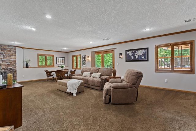 2564 Bunker Lake Boulevard NE, Andover, MN 55304