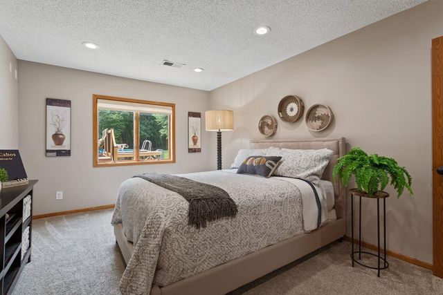 2564 Bunker Lake Boulevard NE, Andover, MN 55304