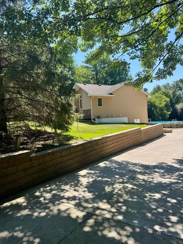 2564 Bunker Lake Boulevard NE, Andover, MN 55304