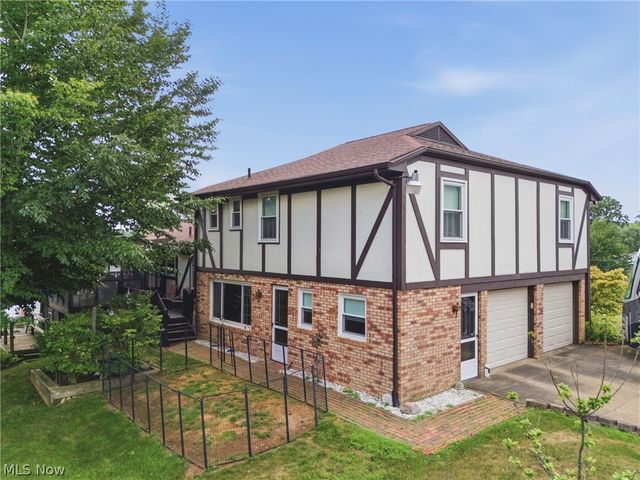5300 West Boulevard NW, Canton, OH 44718
