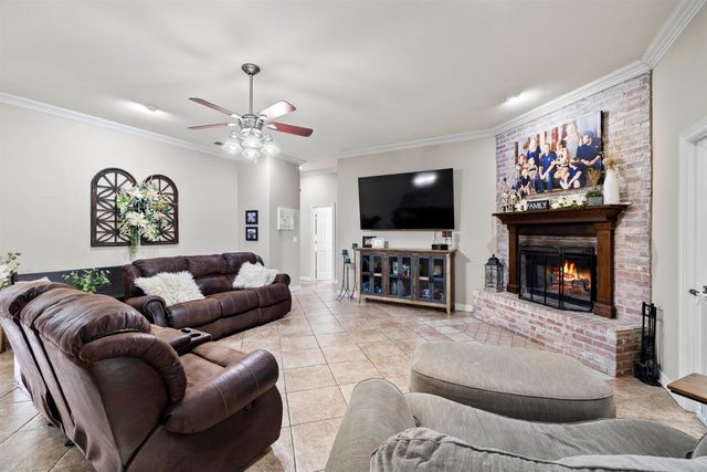 229 Stonebridge Ct., Gilmer, TX 75645