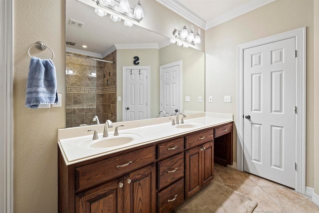 229 Stonebridge Ct., Gilmer, TX 75645