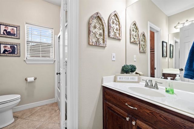229 Stonebridge Ct., Gilmer, TX 75645