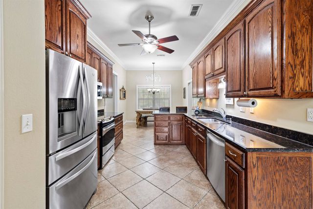 229 Stonebridge Ct., Gilmer, TX 75645