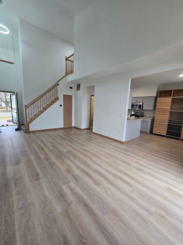 4135 Oak Tree Lane 4135, Plainfield, IL 60586