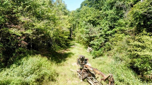 999 Little Bull Creek Road, Woollum, KY 40906