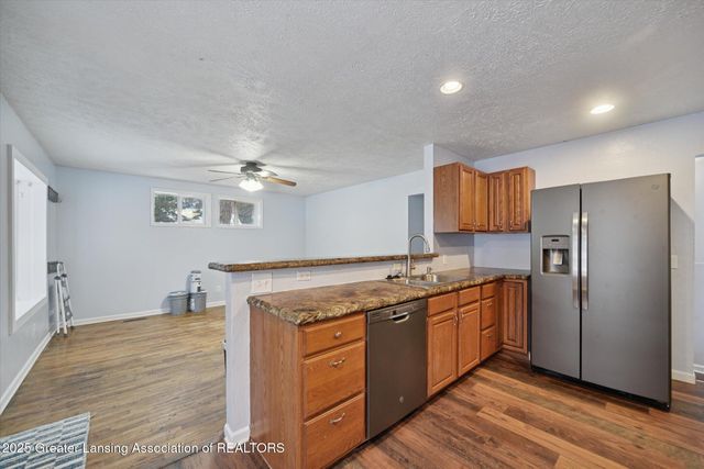 533 Community Street, Lansing, MI 48906