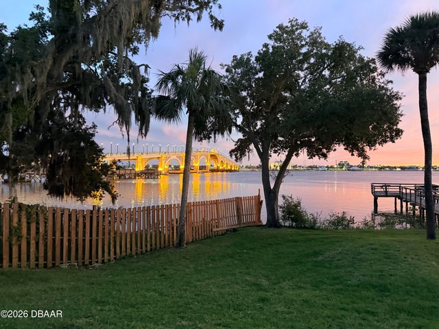 944 S Peninsula Dr Apt 501, Daytona Beach, FL 32118