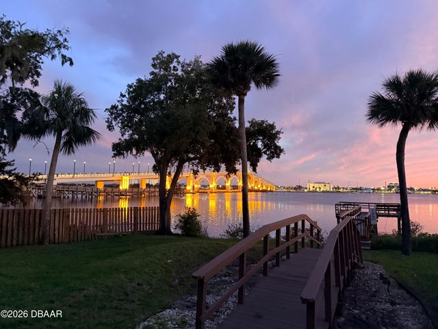 944 S Peninsula Dr Apt 501, Daytona Beach, FL 32118