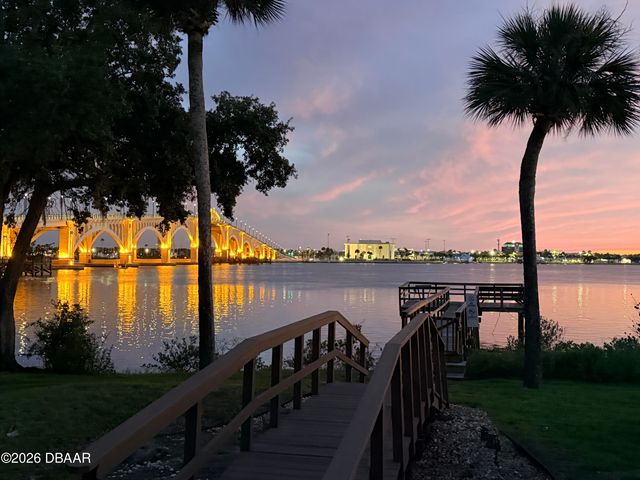944 S Peninsula Dr Apt 501, Daytona Beach, FL 32118