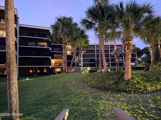 944 S Peninsula Dr Apt 501, Daytona Beach, FL 32118