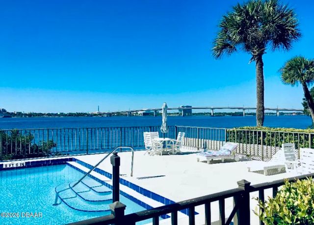 944 S Peninsula Dr Apt 501, Daytona Beach, FL 32118