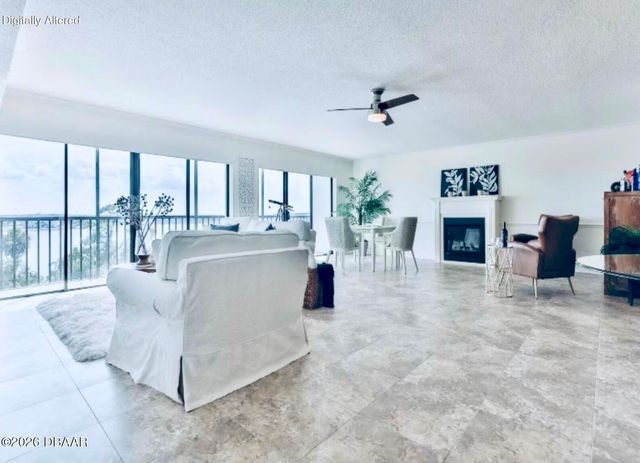 944 S Peninsula Dr Apt 501, Daytona Beach, FL 32118