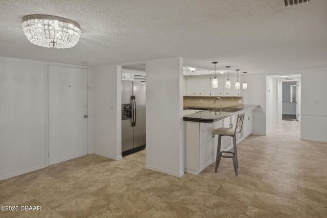 944 S Peninsula Dr Apt 501, Daytona Beach, FL 32118