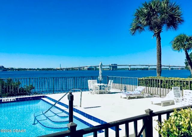 944 S Peninsula Dr Apt 501, Daytona Beach, FL 32118