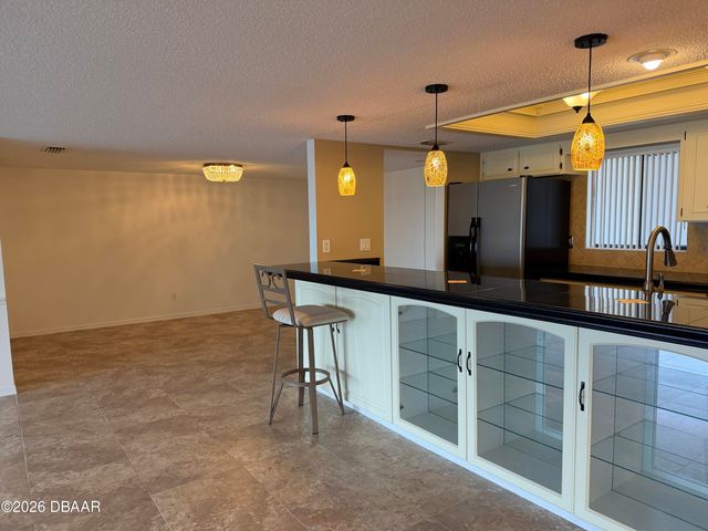 944 S Peninsula Dr Apt 501, Daytona Beach, FL 32118