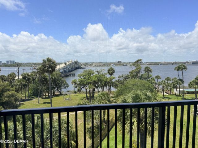 944 S Peninsula Dr Apt 501, Daytona Beach, FL 32118