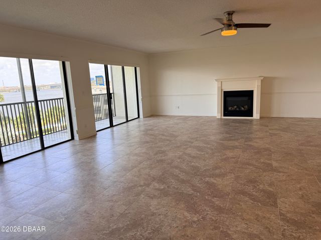 944 S Peninsula Dr Apt 501, Daytona Beach, FL 32118